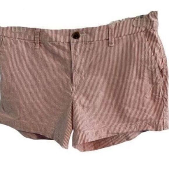 Old Navy Red and White Striped Seersucker Shorts. Everyday Short. Size 8. - Picture 1 of 4
